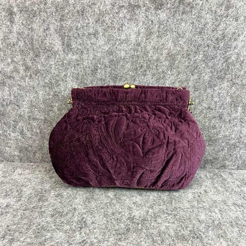 BCB Girls Vintage Jaquar
Clutch Purse Shoulder Bag - Picture 11 of 11